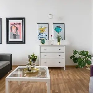 Discover - 3 Rakowicka St - Classic Near Main Station - Netflix Краков